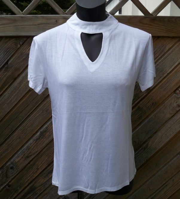 Huvudbild Cremevit Top Judith Choker Top Cream. Rut & ...