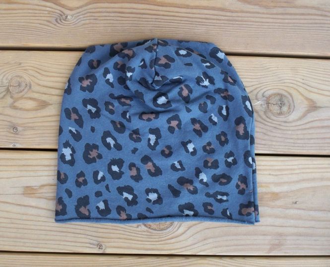 Huvudbild Mössa-Beanie Grå Animalprint