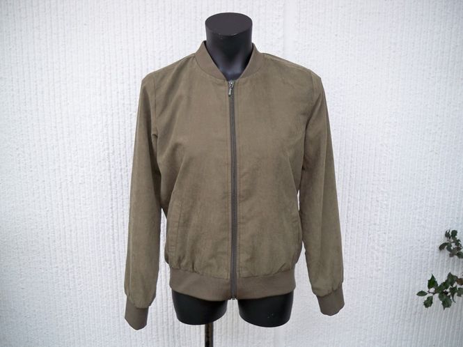 Huvudbild Khakigrön Bomberjacka Ze-Ze