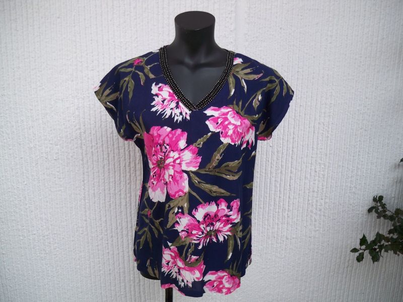 Mörkblå/Rosa Blommig Blus Cherri. Ze-Ze