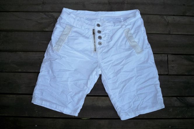 Huvudbild Vita Shorts med dragkedjor
