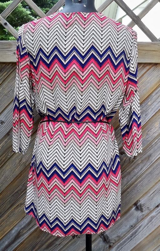 Klänning. Zig Zag mönster med dragkedja