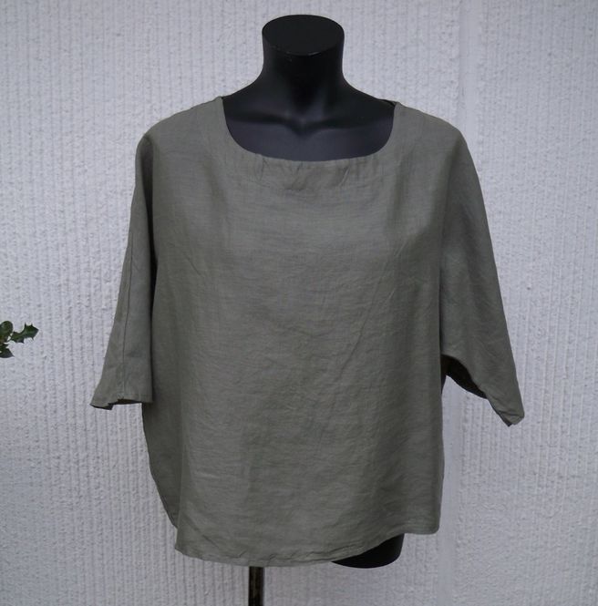 Huvudbild Khakigrön Linneblus Med Halvlång Ärm. Puro Lino