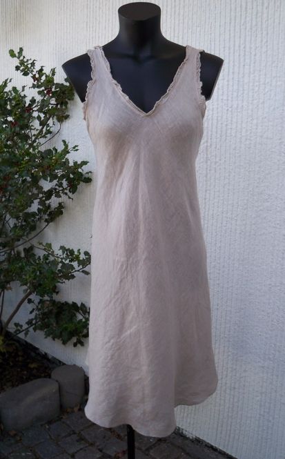 Huvudbild Beige Knälång Ärmlös Linneklänning. Made in Italy