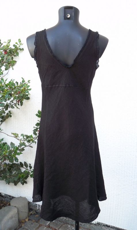 Svart Knälång Ärmlös Linneklänning