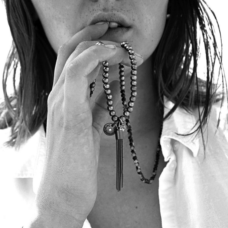 Elastiskt Långt Halsband/armband Grå Glaspärlor Thira Rhodium