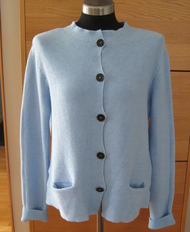 Blå Stickad Kofta Med Fickor