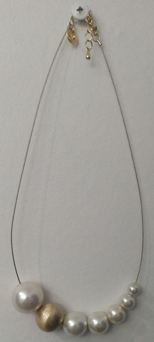 Huvudbild Halsband Stora Vita Pärlor Natasha Dansk ...