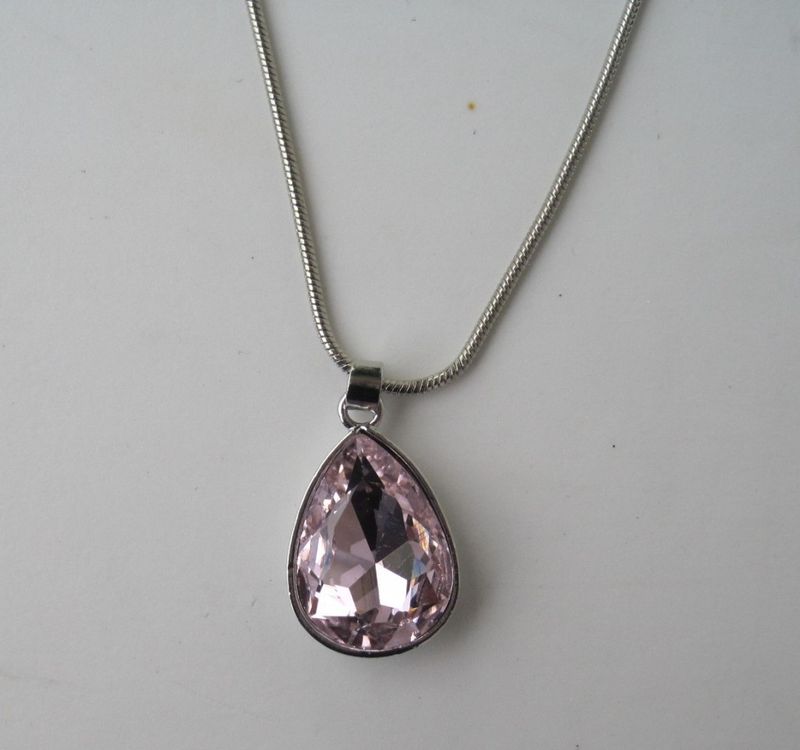 Långt Halsband Rosa Droppe