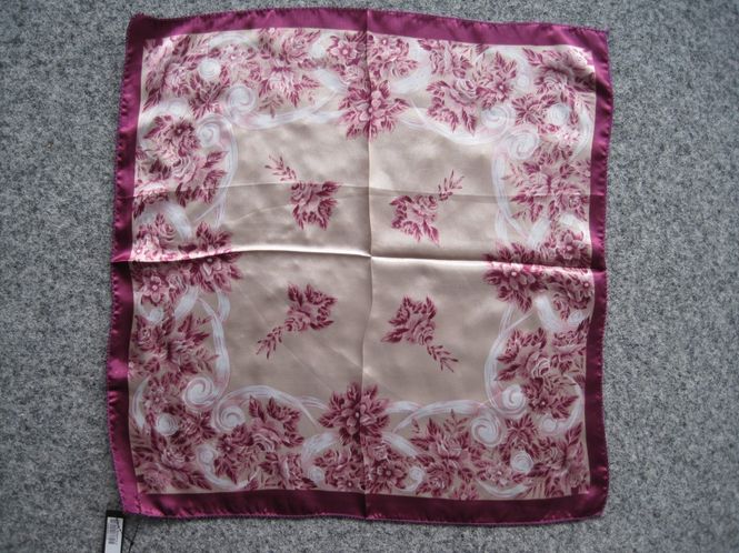 Huvudbild Rosa Lila Liten Blommig Scarf