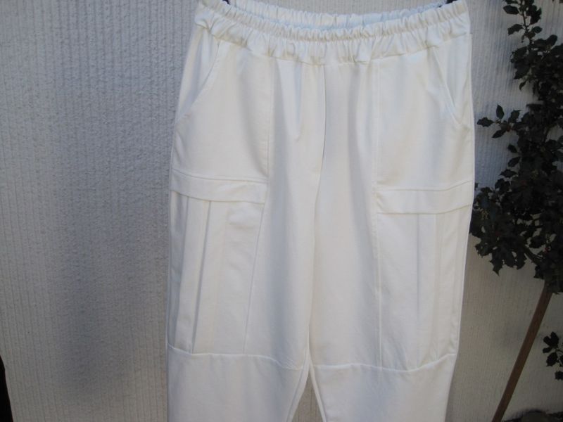Vita Byxor Med Resårmidja