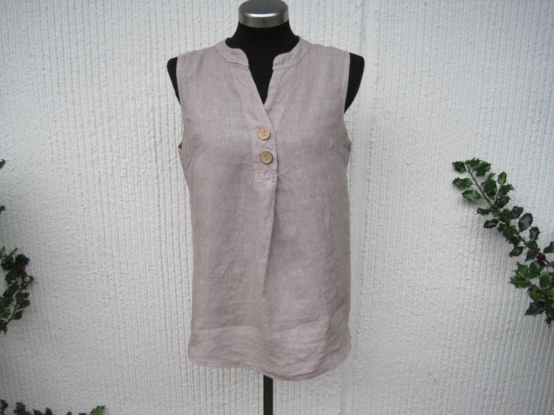 Gråbeige Taupe Ärmlös Linneblus. Made in Italy