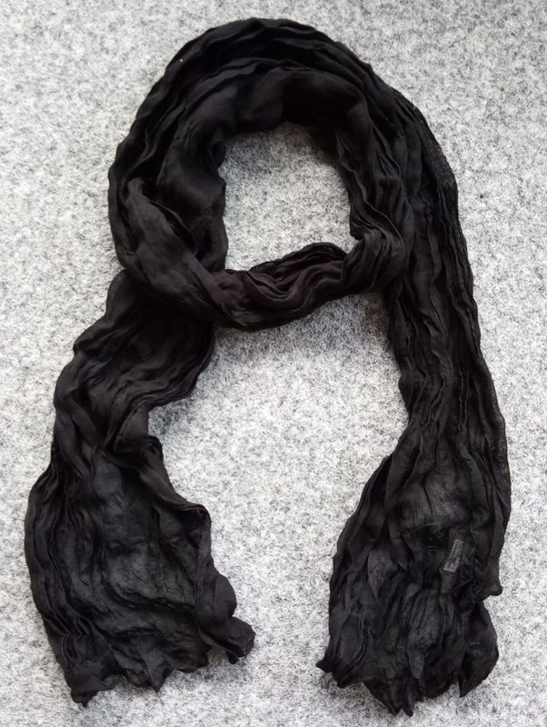Svart Lång Scarf